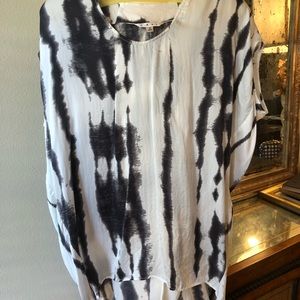 Cabi medium cap/sleeveless top